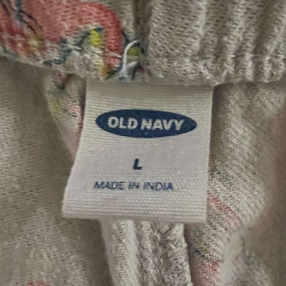 Adorable Old Navy size L Christmas flamingo pajama pants - Picture 3 of 6